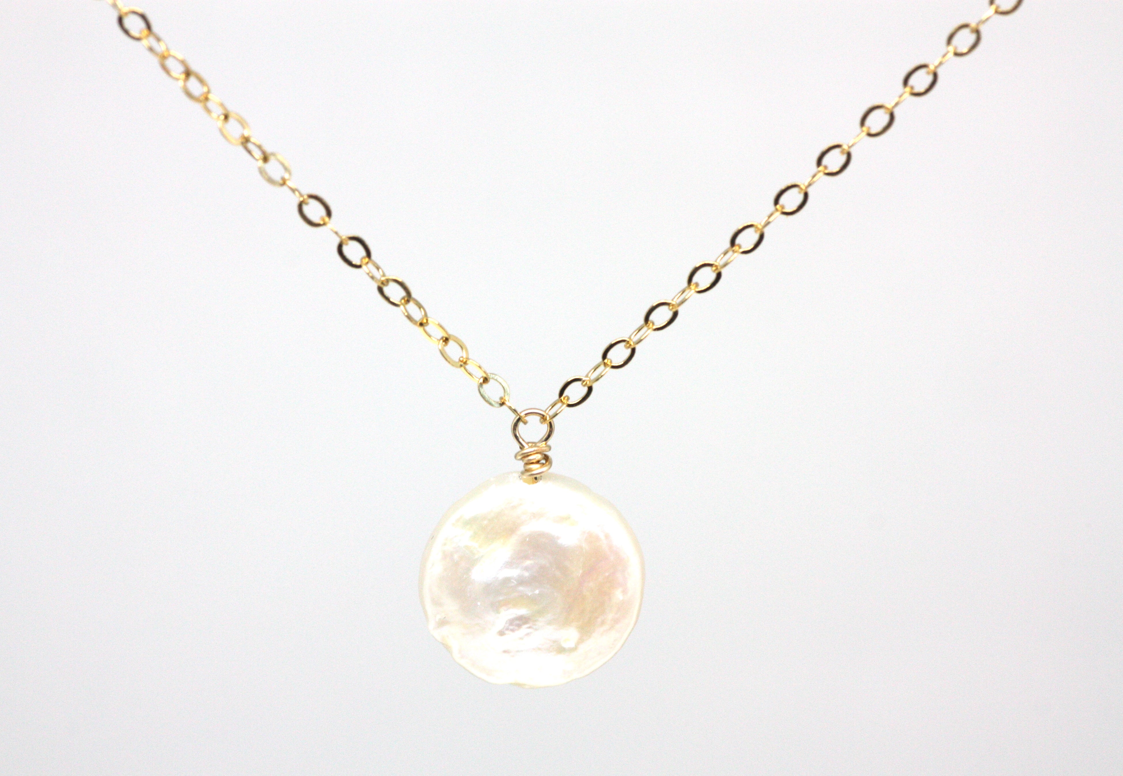 White Coin Pearl Small Pendant Necklace